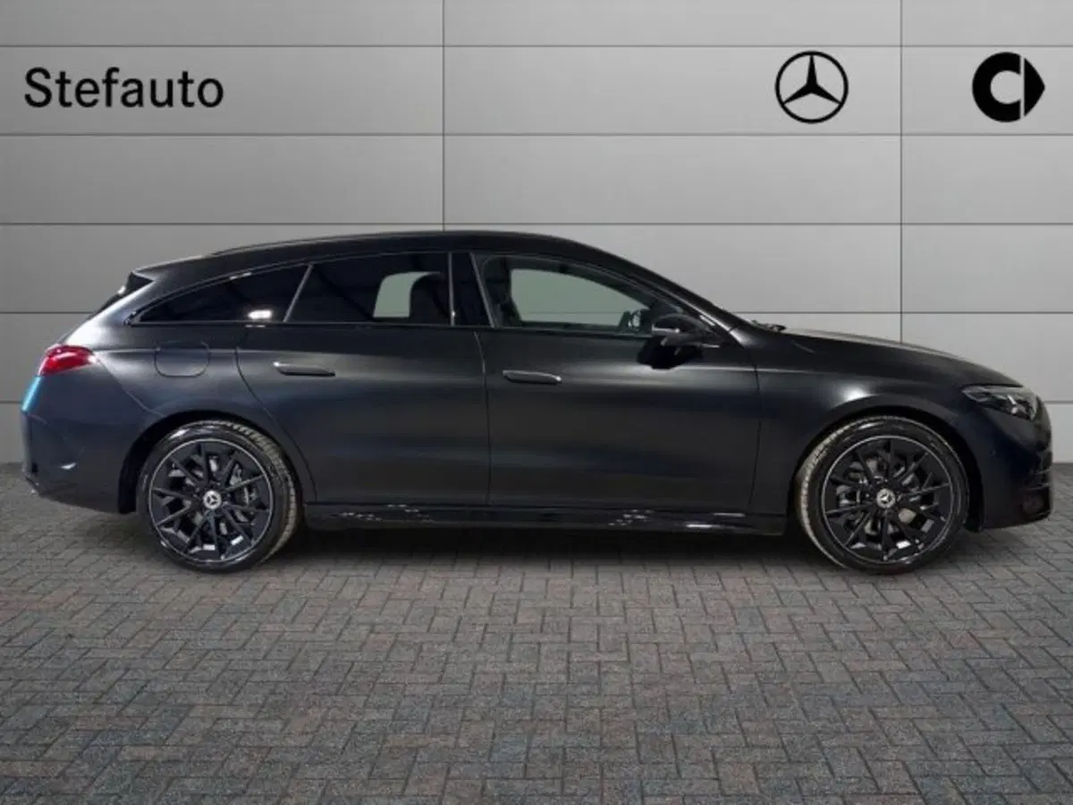 Mercedes-Benz CLA Shooting Brake nuova a Bologna (2)