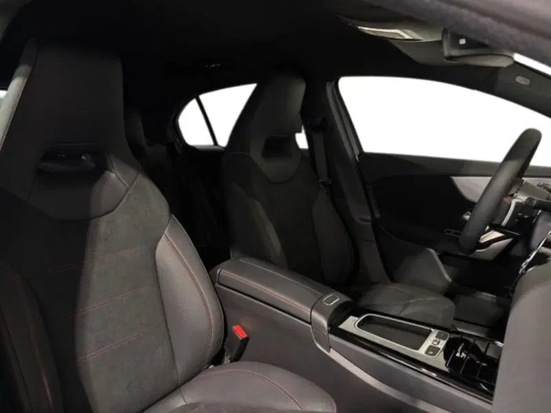 Mercedes-Benz Classe A nuova a Bologna (16)