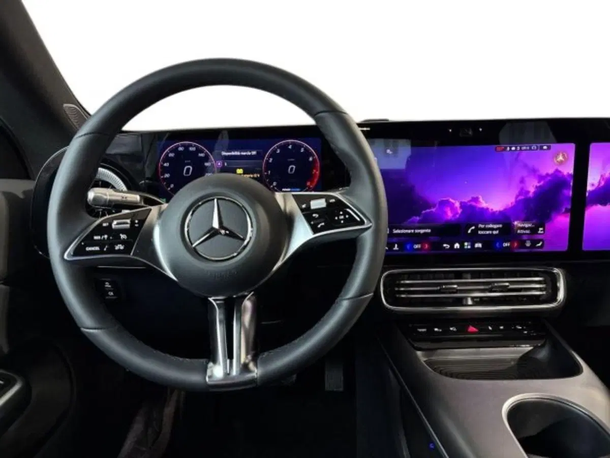 Mercedes-Benz CLA nuova a Bologna (14)