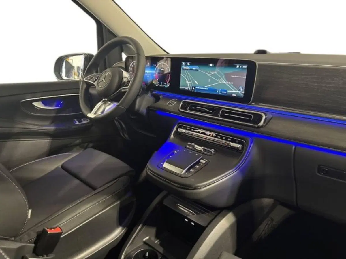 Mercedes-Benz Classe V nuova a Bologna (15)