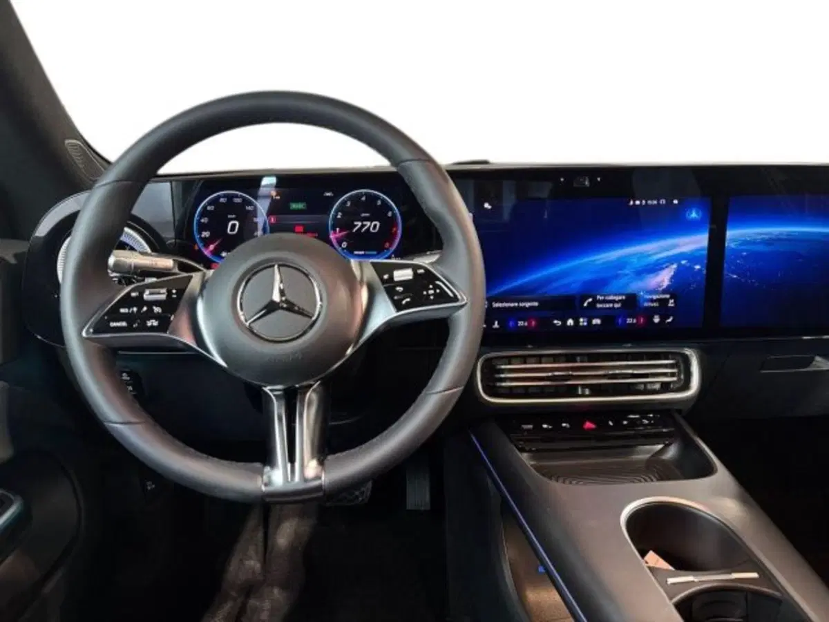Mercedes-Benz CLA nuova a Bologna (14)