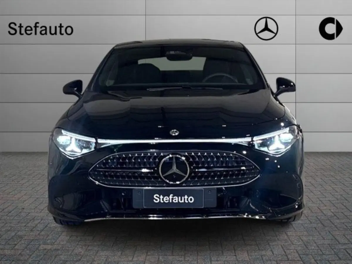 Mercedes-Benz CLA nuova a Bologna (4)
