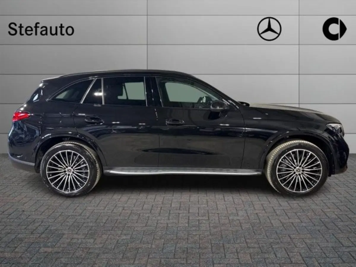 Mercedes-Benz GLC nuova a Bologna (2)