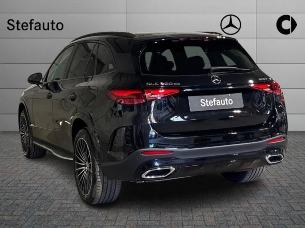 Mercedes-Benz GLC nuova a Bologna (5)