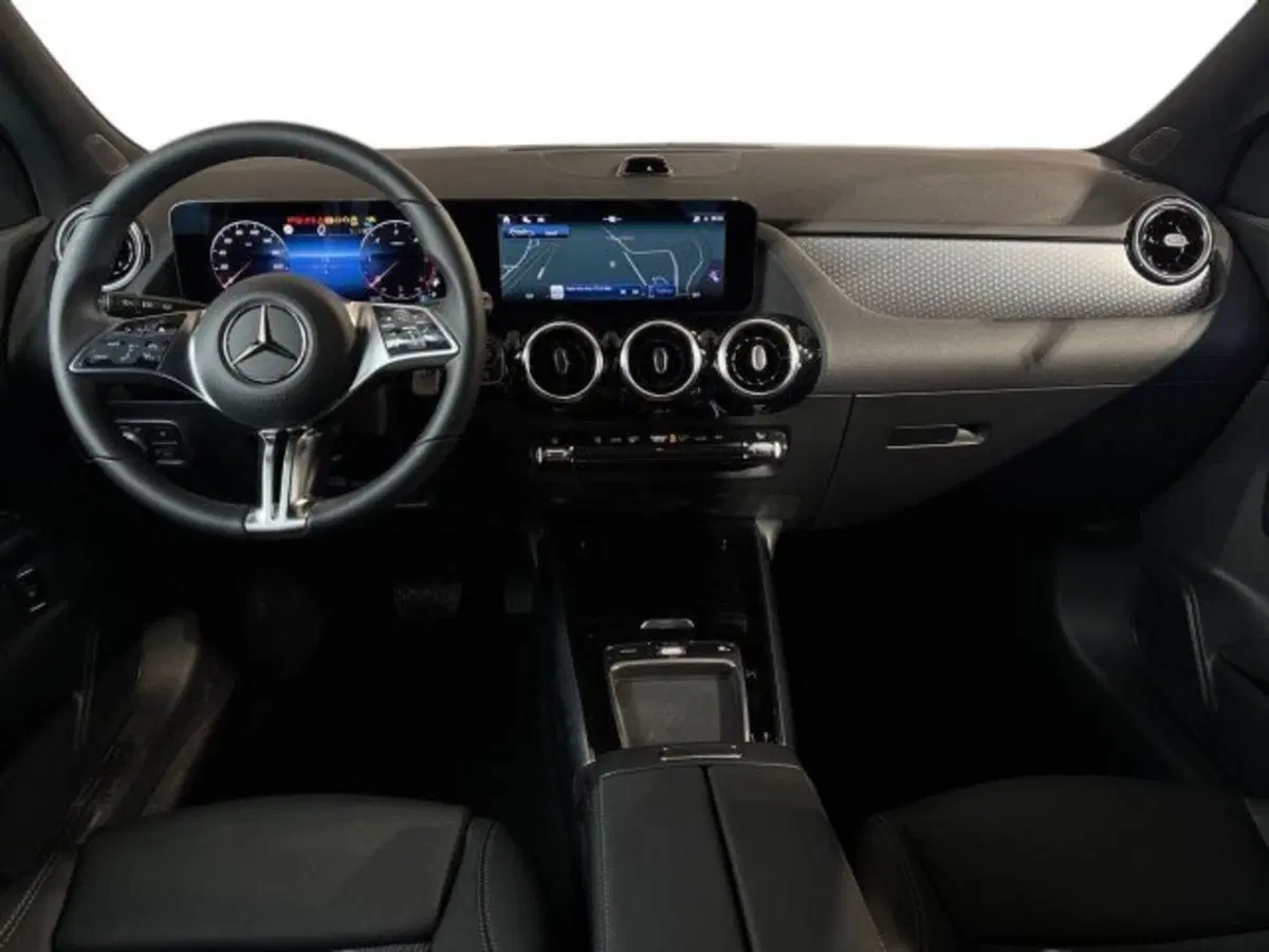Mercedes-Benz GLA SUV nuova a Bologna (13)