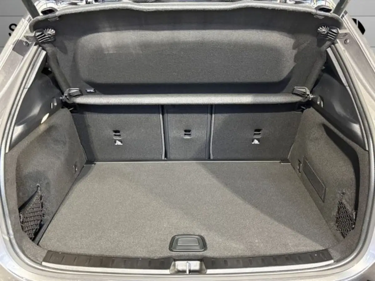 Mercedes-Benz GLA SUV nuova a Bologna (7)