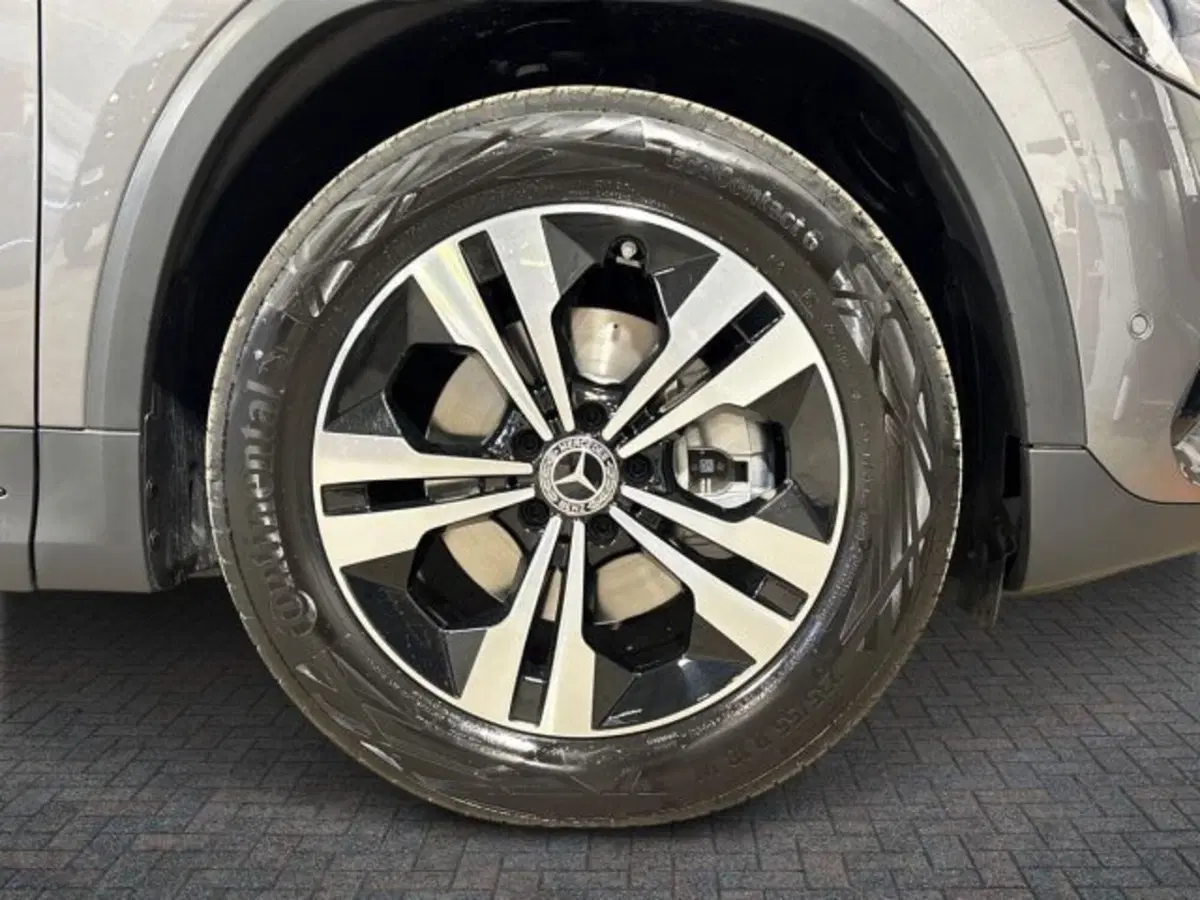 Mercedes-Benz GLA SUV nuova a Bologna (8)