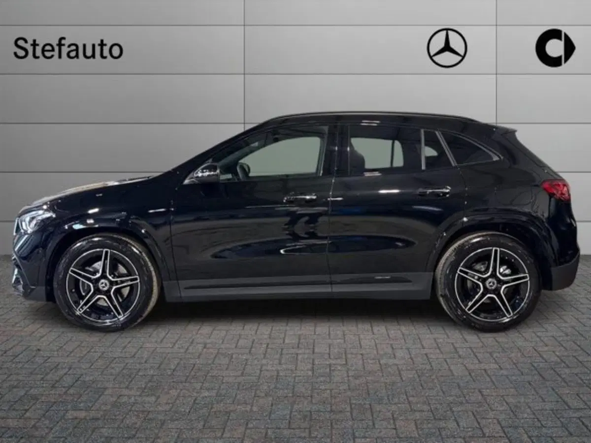 Mercedes-Benz GLA SUV nuova a Bologna (3)