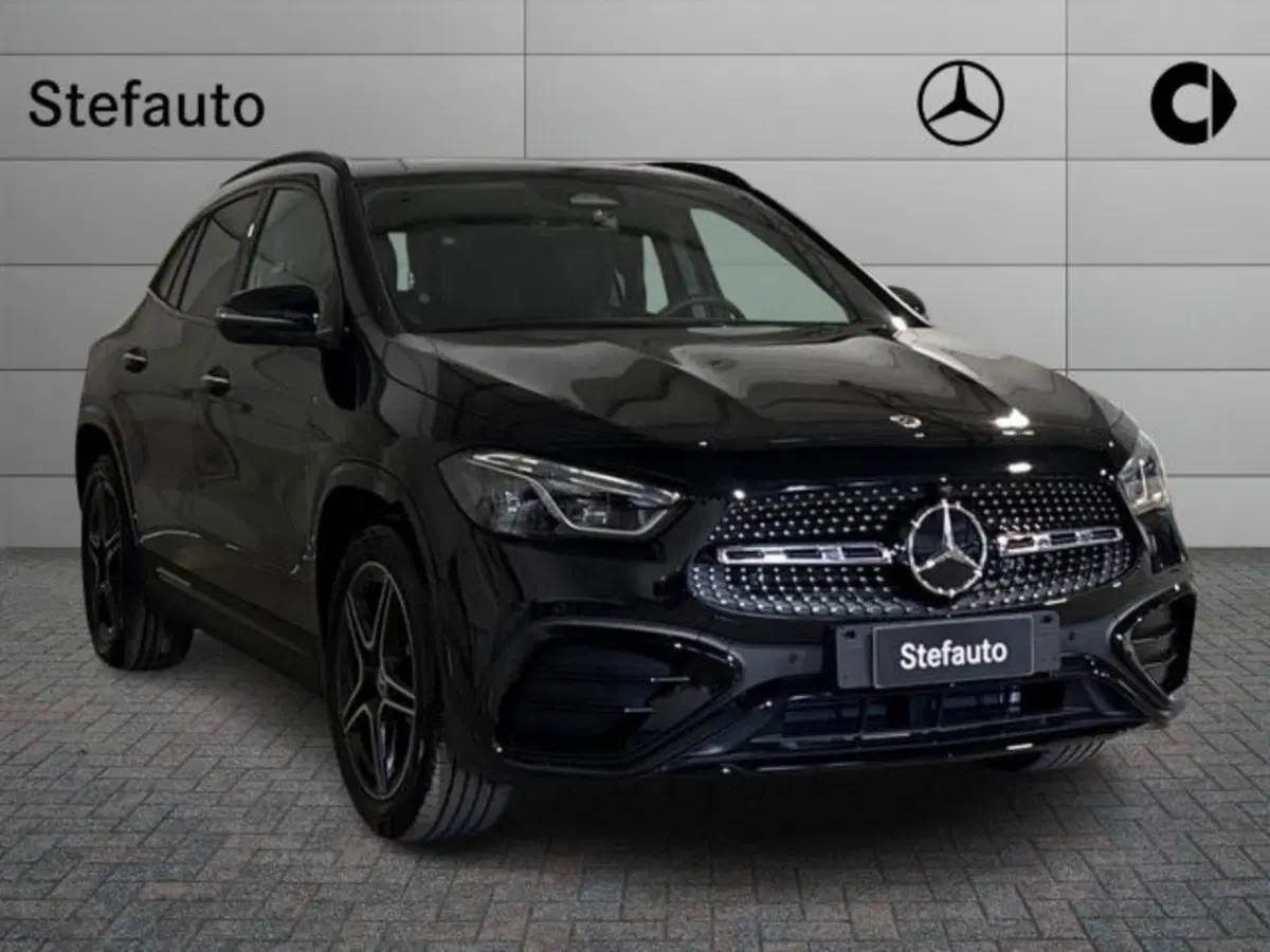 Mercedes-Benz GLA SUV nuova a Bologna