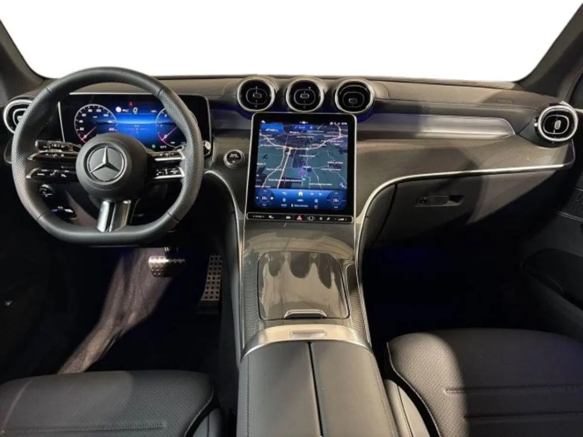 Mercedes-Benz GLC nuova a Bologna (13)