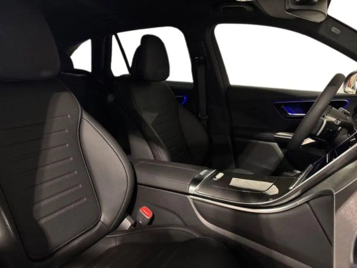 Mercedes-Benz GLC nuova a Bologna (16)