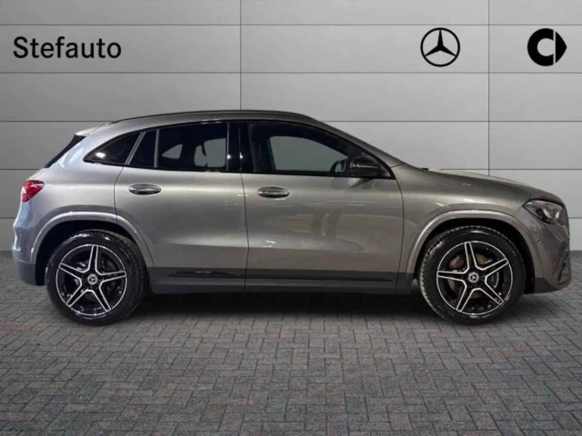 Mercedes-Benz GLA SUV nuova a Bologna (2)