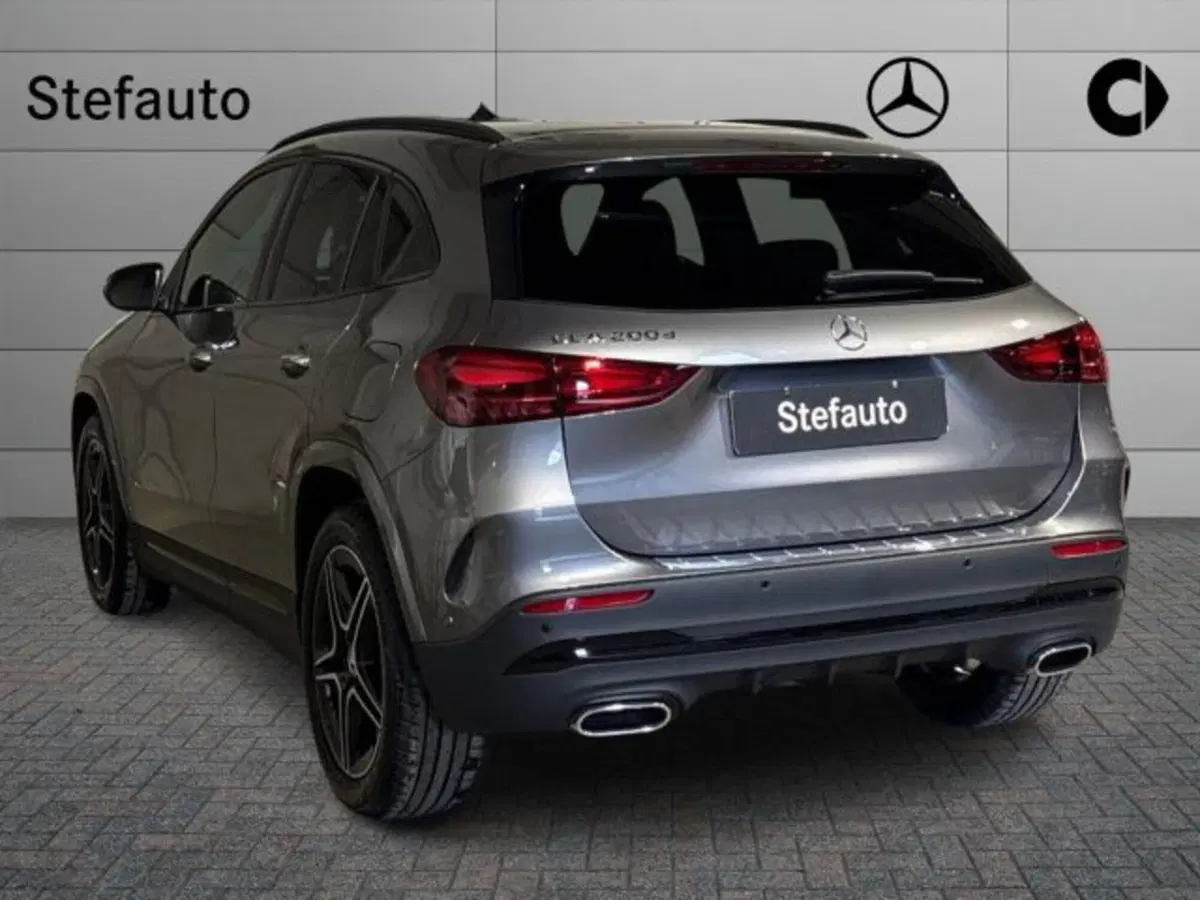 Mercedes-Benz GLA SUV nuova a Bologna (5)