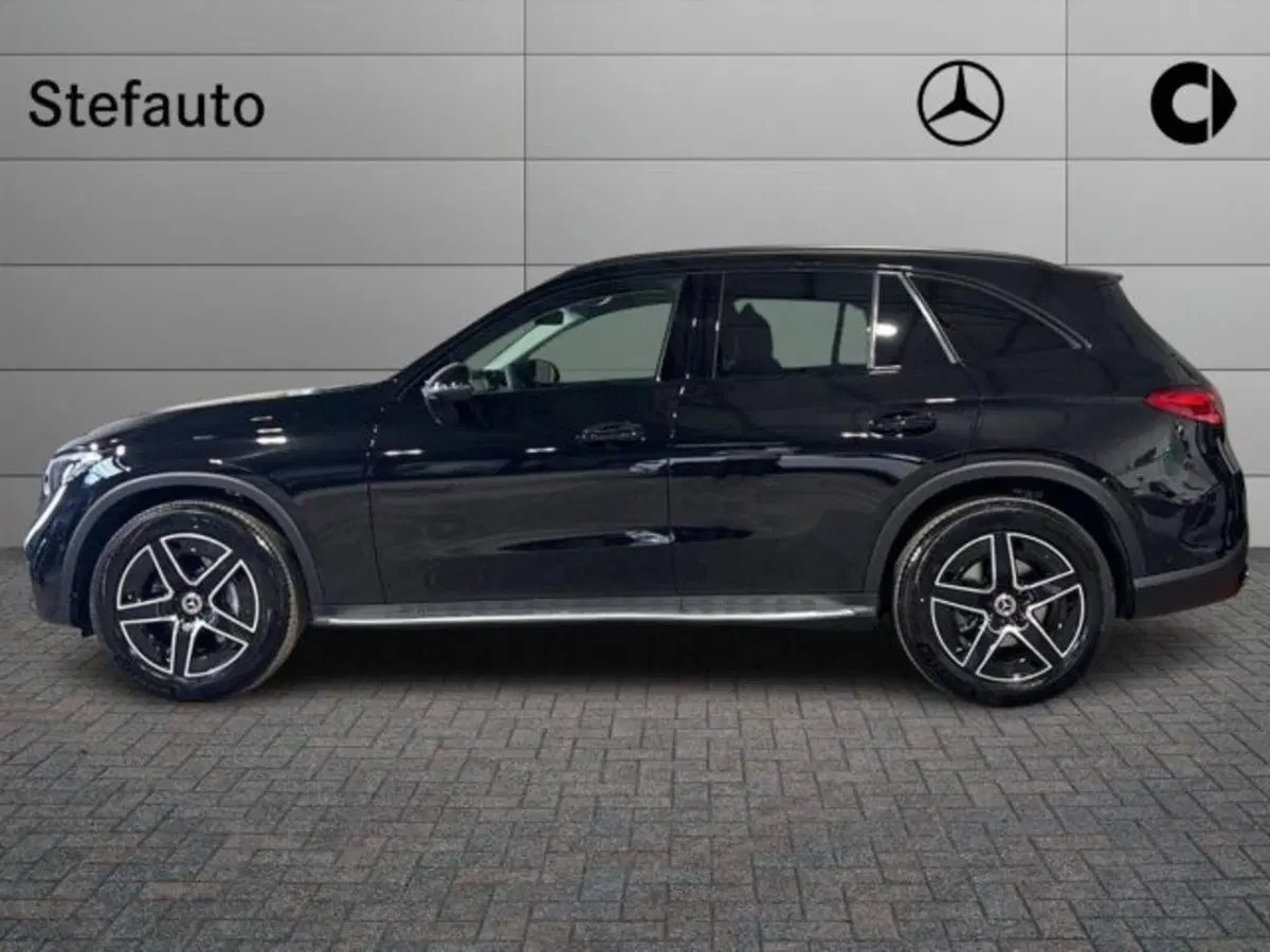 Mercedes-Benz GLC nuova a Bologna (3)
