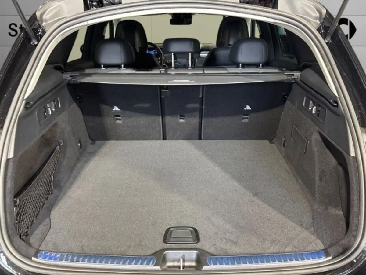 Mercedes-Benz GLC nuova a Bologna (7)