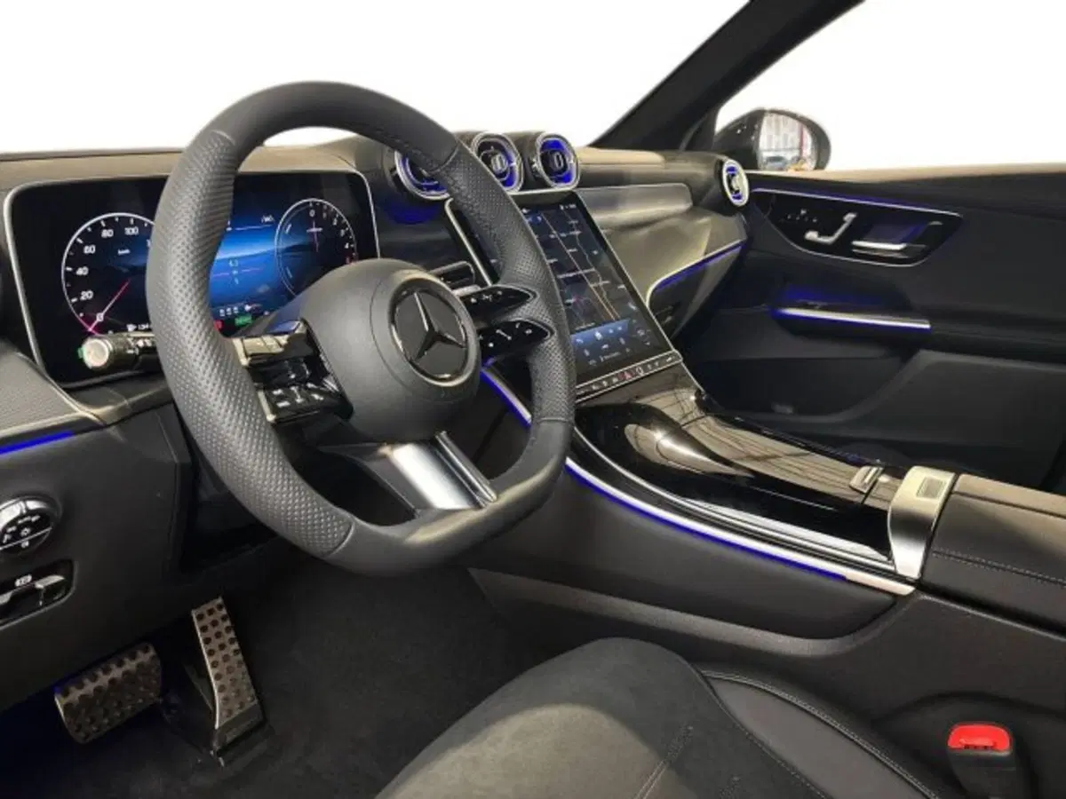 Mercedes-Benz GLC nuova a Bologna (11)