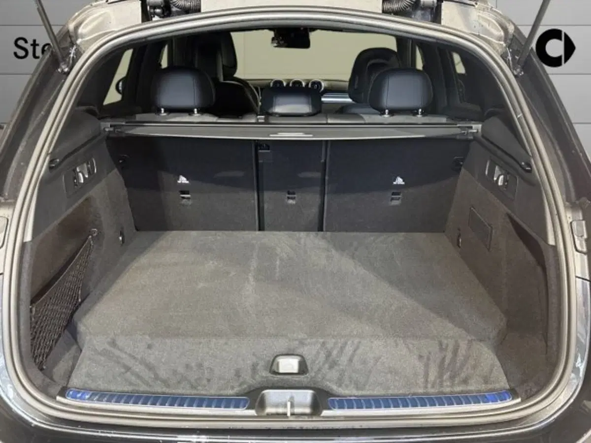 Mercedes-Benz GLC nuova a Bologna (7)
