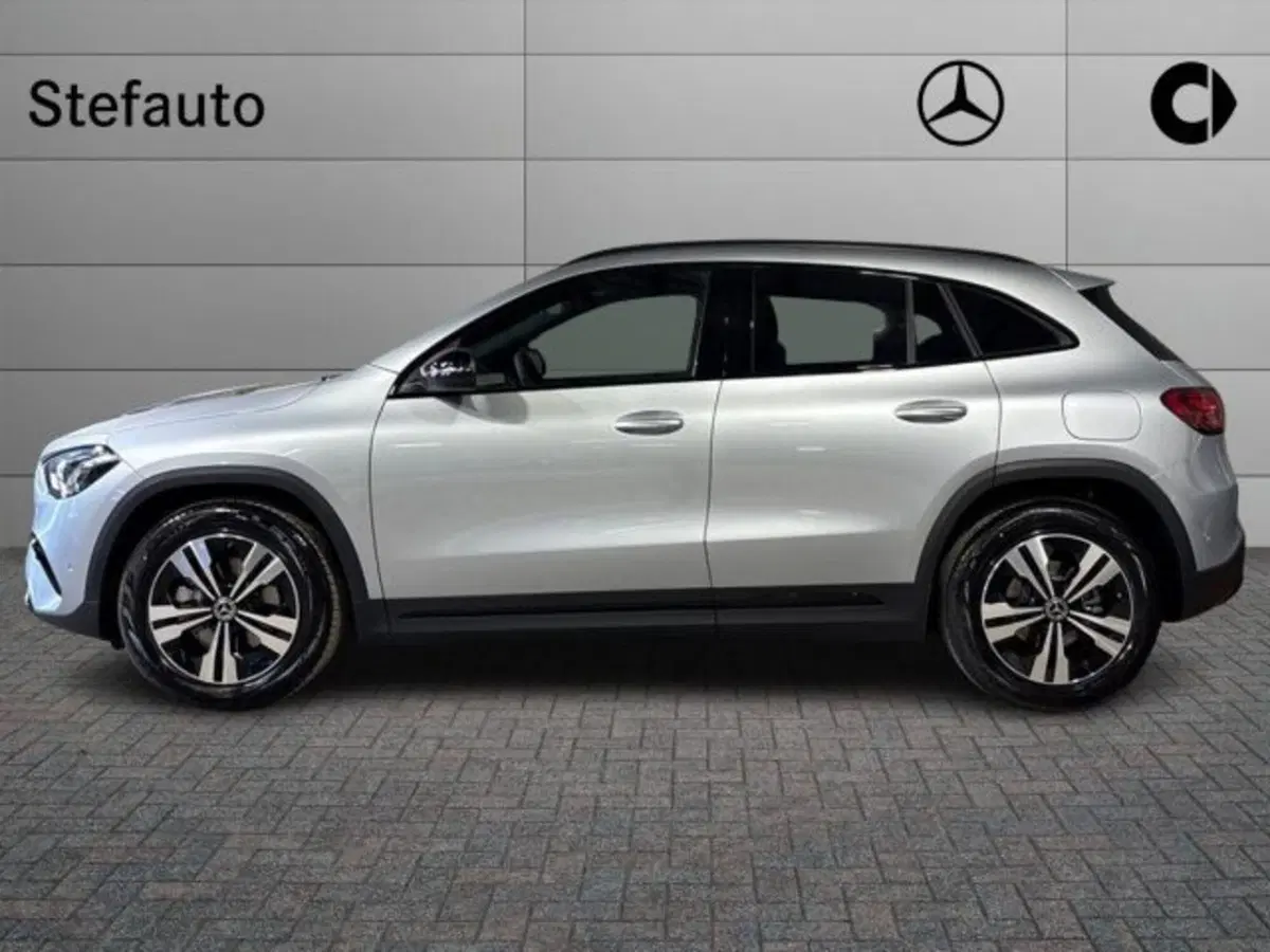Mercedes-Benz GLA SUV nuova a Bologna (3)