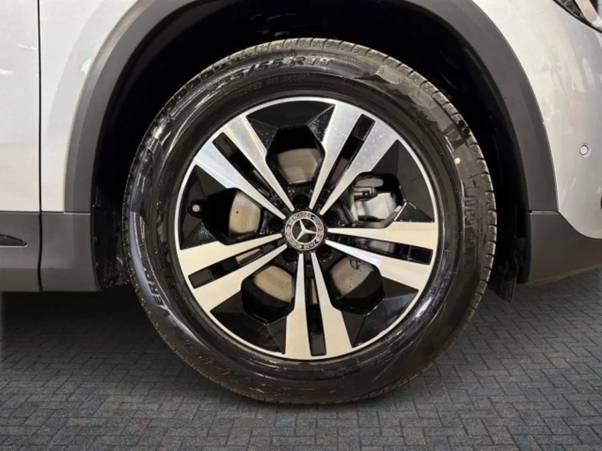 Mercedes-Benz GLA SUV nuova a Bologna (8)