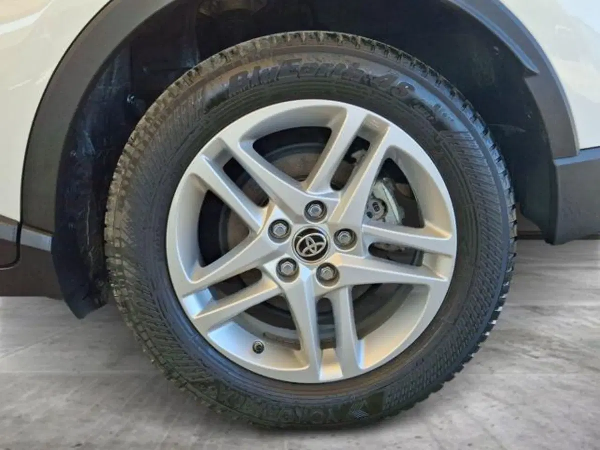 Toyota Toyota C-HR usata a Roma (14)