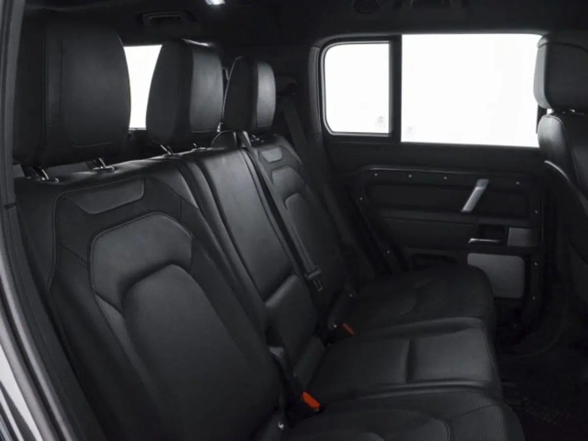Land Rover Defender usata a Perugia (5)