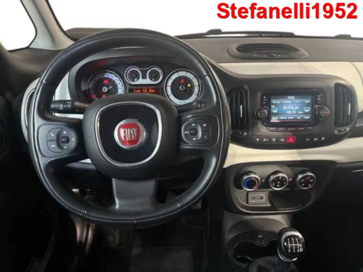 Fiat 500L usata a Bologna (14)