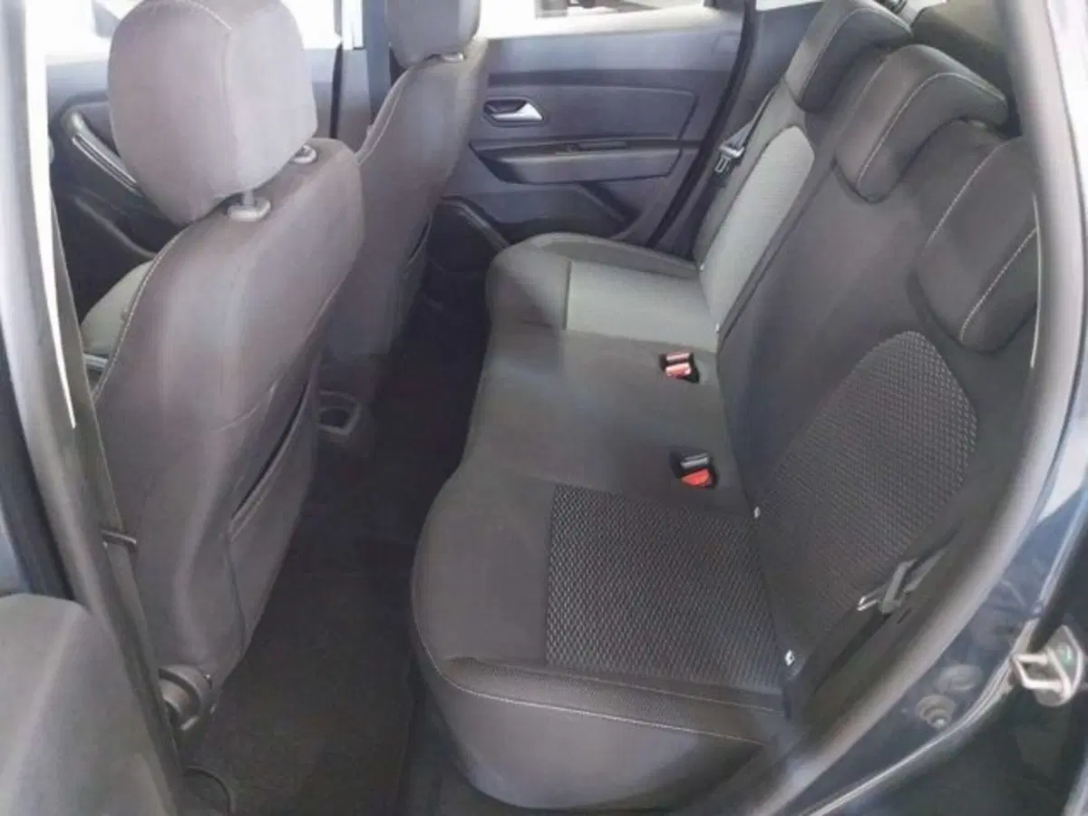 Dacia Duster usata a Firenze (8)