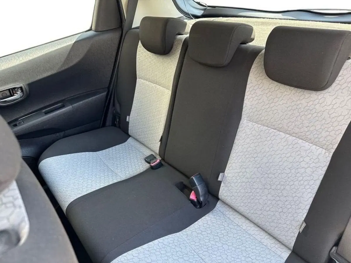 Toyota Yaris usata a Prato (12)