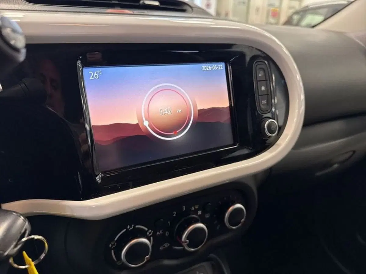 Renault Twingo usata a Prato (13)