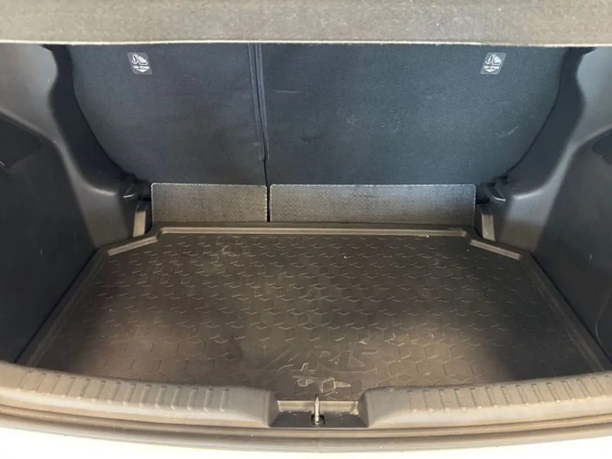 Toyota Yaris usata a Prato (18)