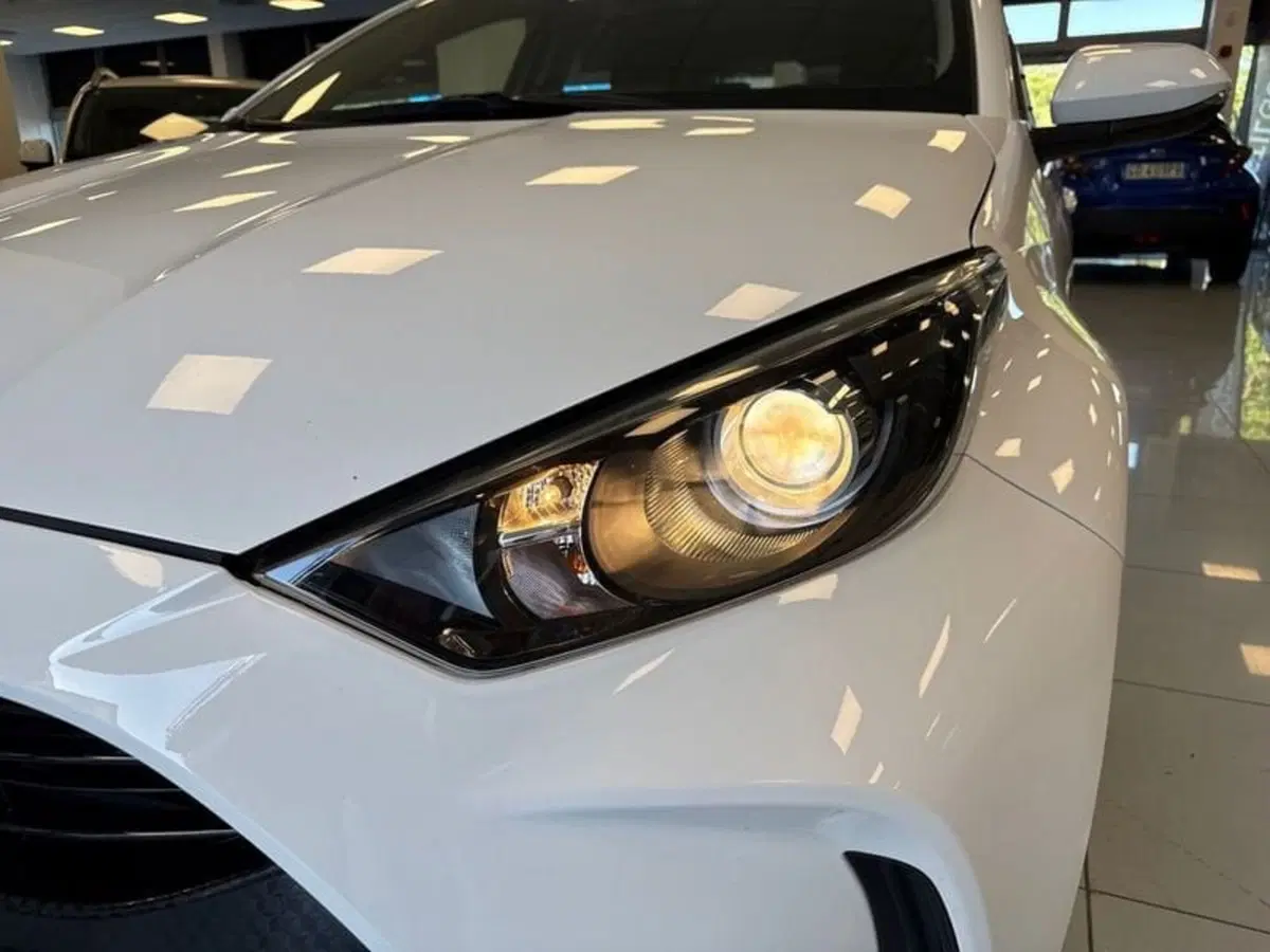 Toyota Yaris usata a Prato (8)