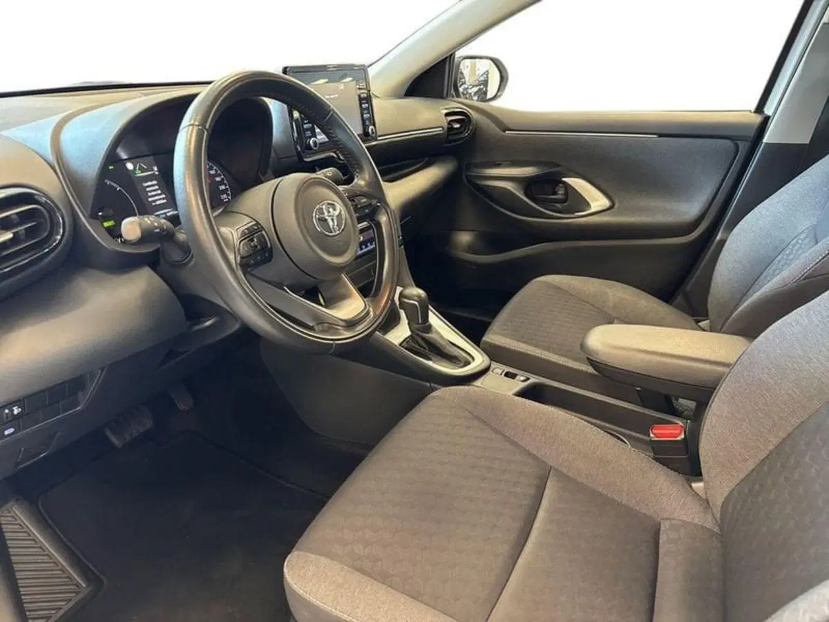 Toyota Yaris usata a Prato (9)