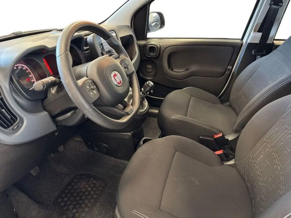 Fiat Panda Cross usata a Prato (8)