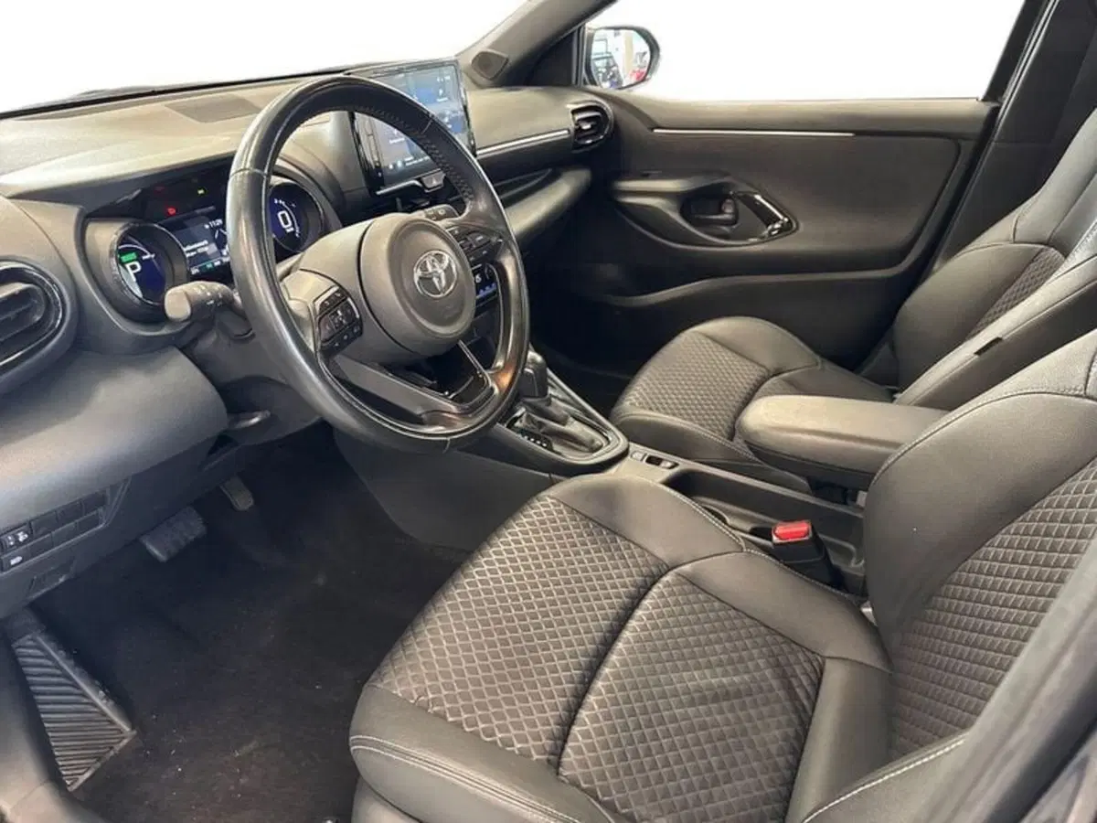 Toyota Yaris usata a Prato (10)