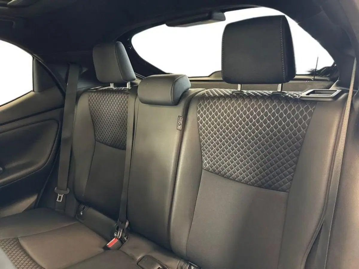 Toyota Yaris usata a Prato (17)