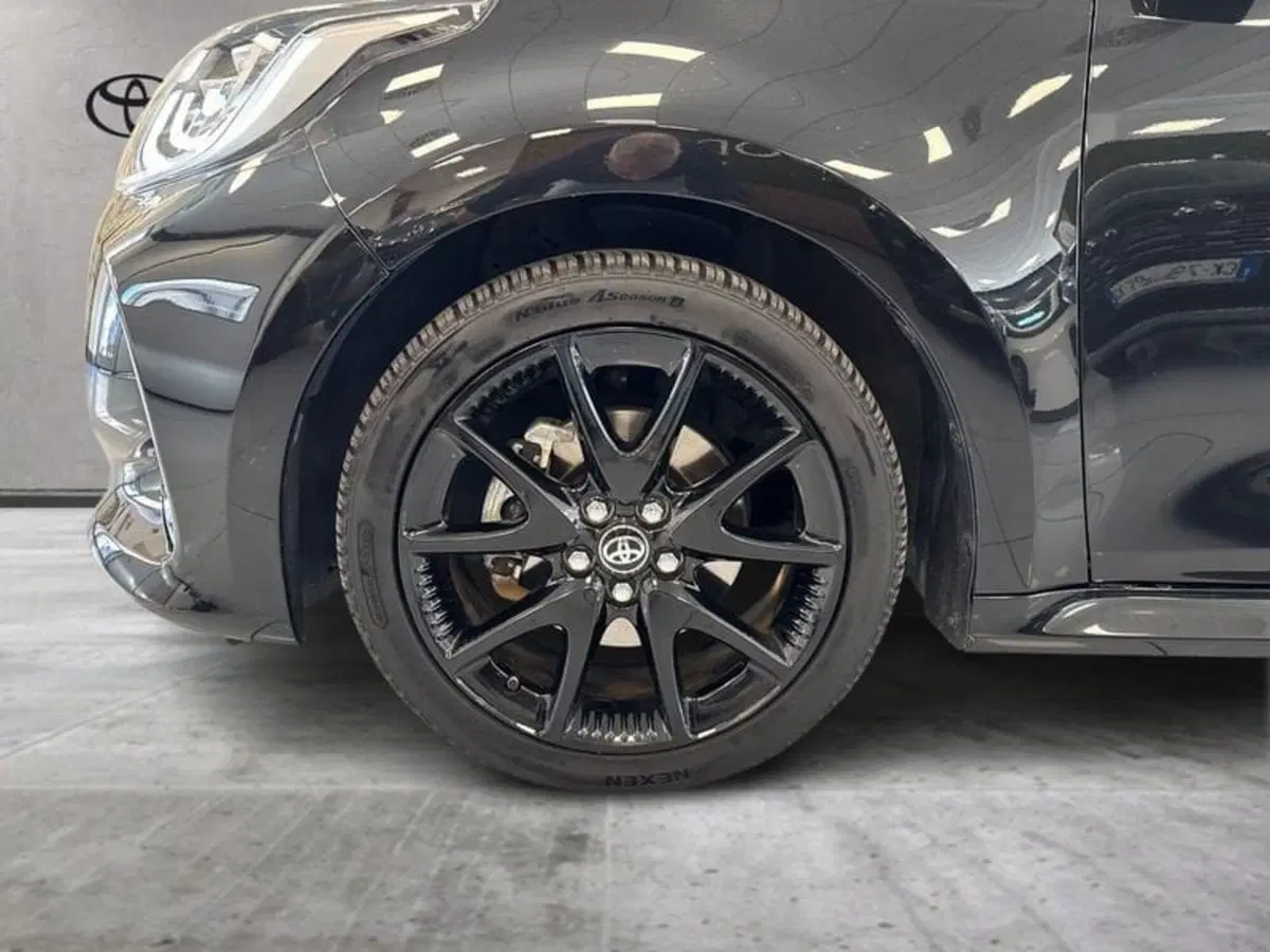 Toyota Yaris usata a Prato (9)