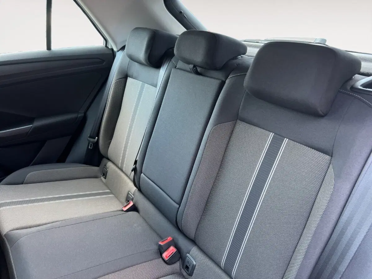 Volkswagen T-Roc usata a Verona (13)