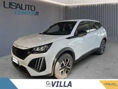 Peugeot 2008 1.2 puretech Style s&amp;s 100cv nuova a Monza