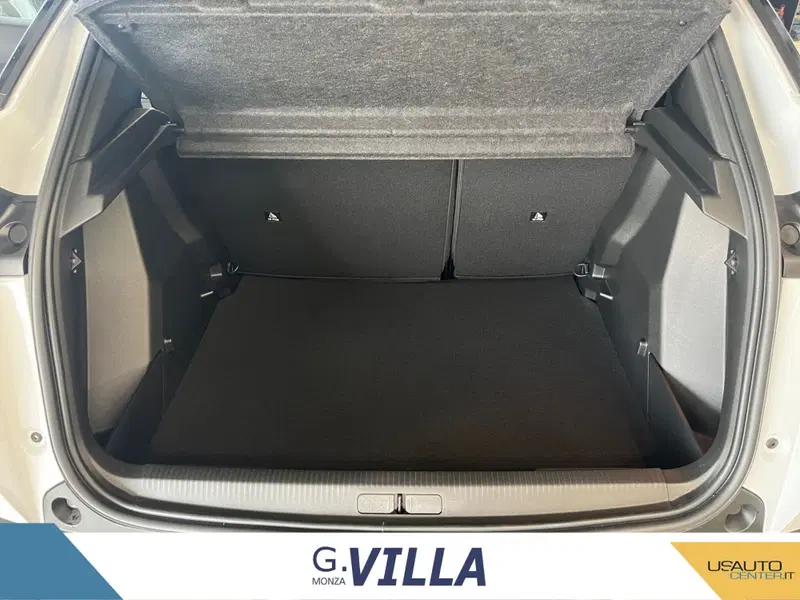 Peugeot 2008 nuova a Monza e Brianza (15)