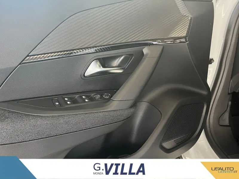 Peugeot 2008 nuova a Monza e Brianza (17)