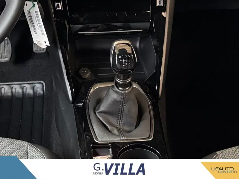 Peugeot 2008 nuova a Monza e Brianza (10)