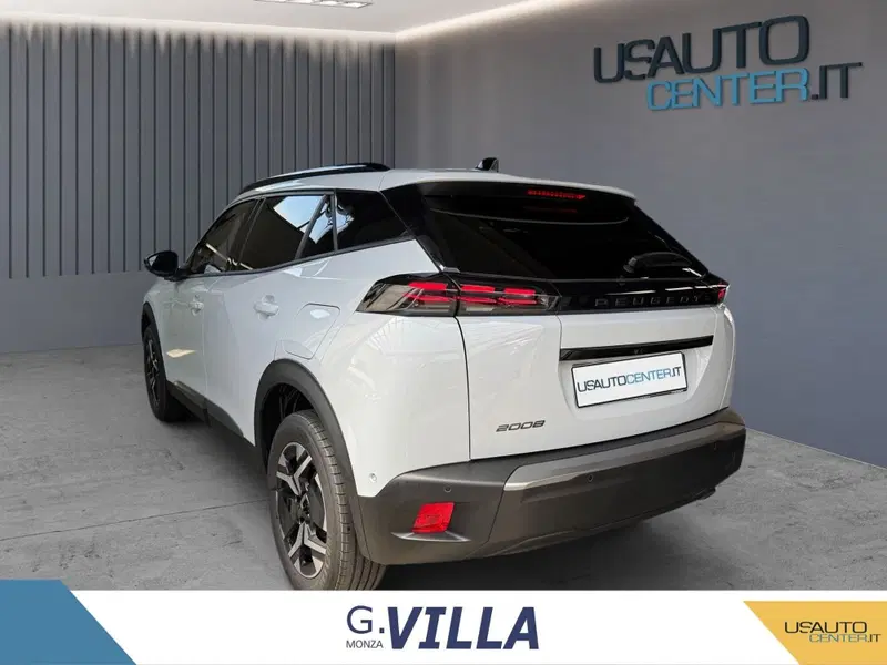 Peugeot 2008 nuova a Monza e Brianza (5)