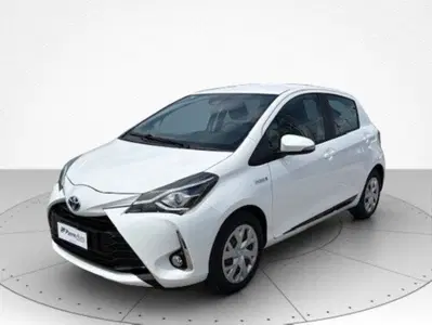 Toyota Yaris 1.5 Hybrid 5 porte Active del 2020 usata a Civitanova Marche