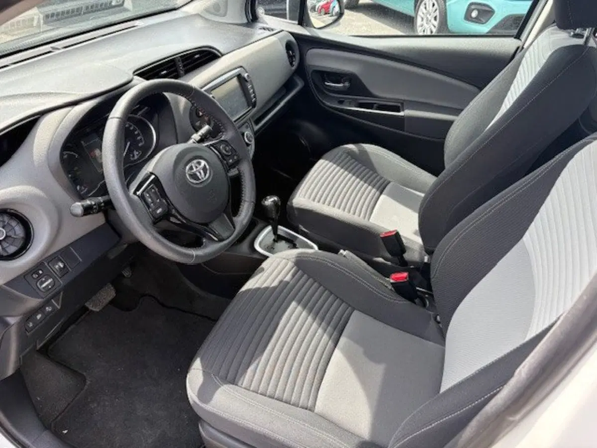 Toyota Yaris usata a Macerata (10)