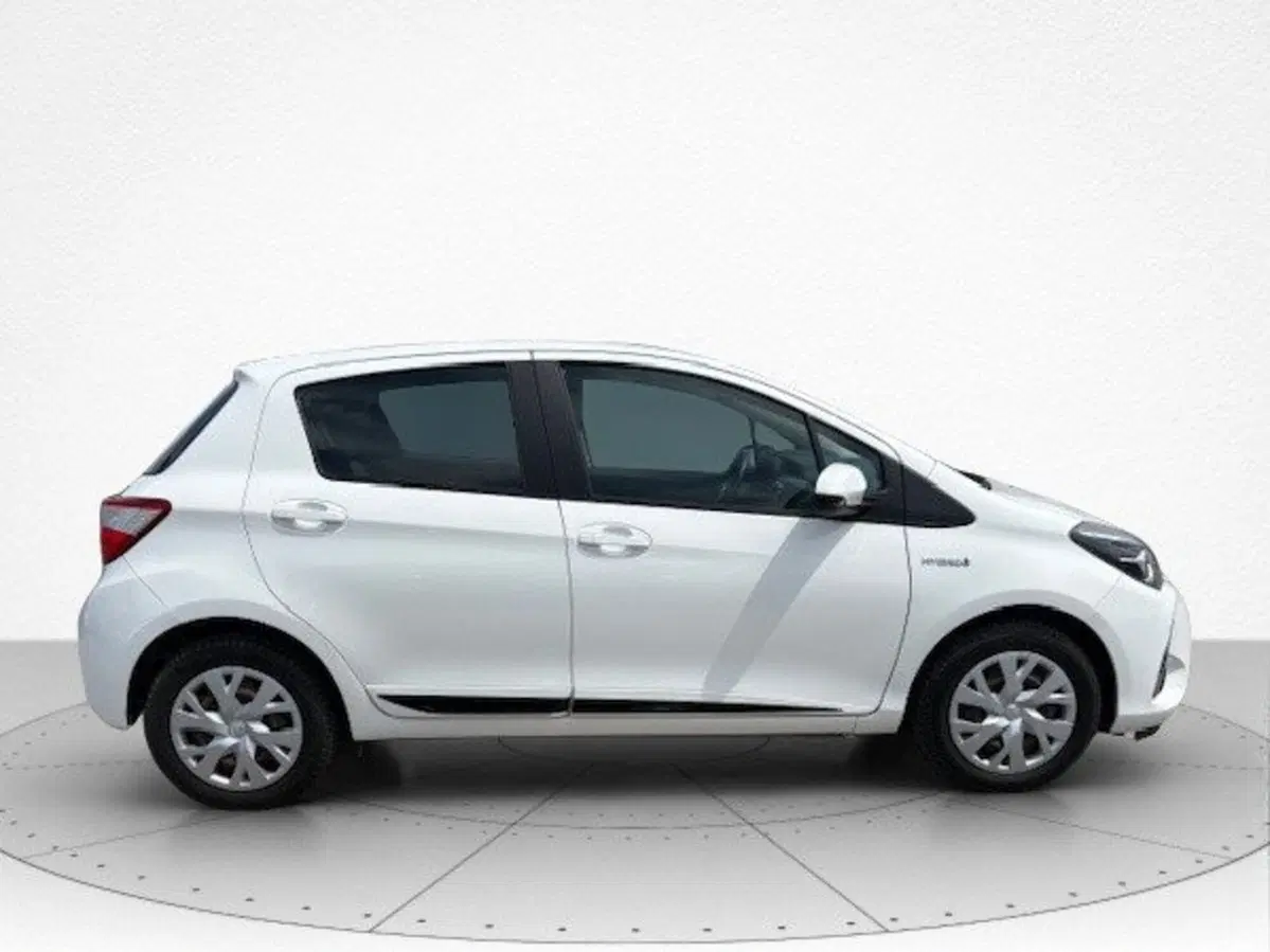 Toyota Yaris usata a Macerata (8)