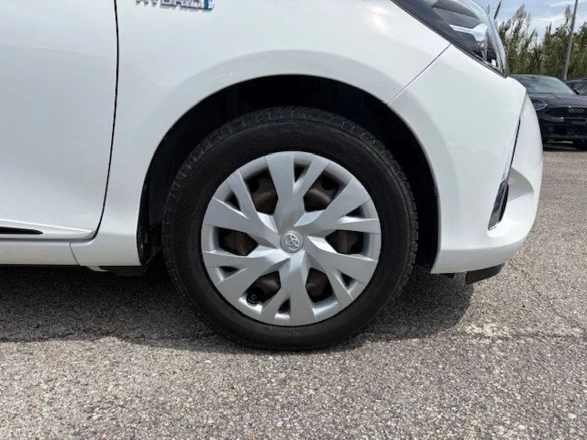 Toyota Yaris usata a Macerata (9)
