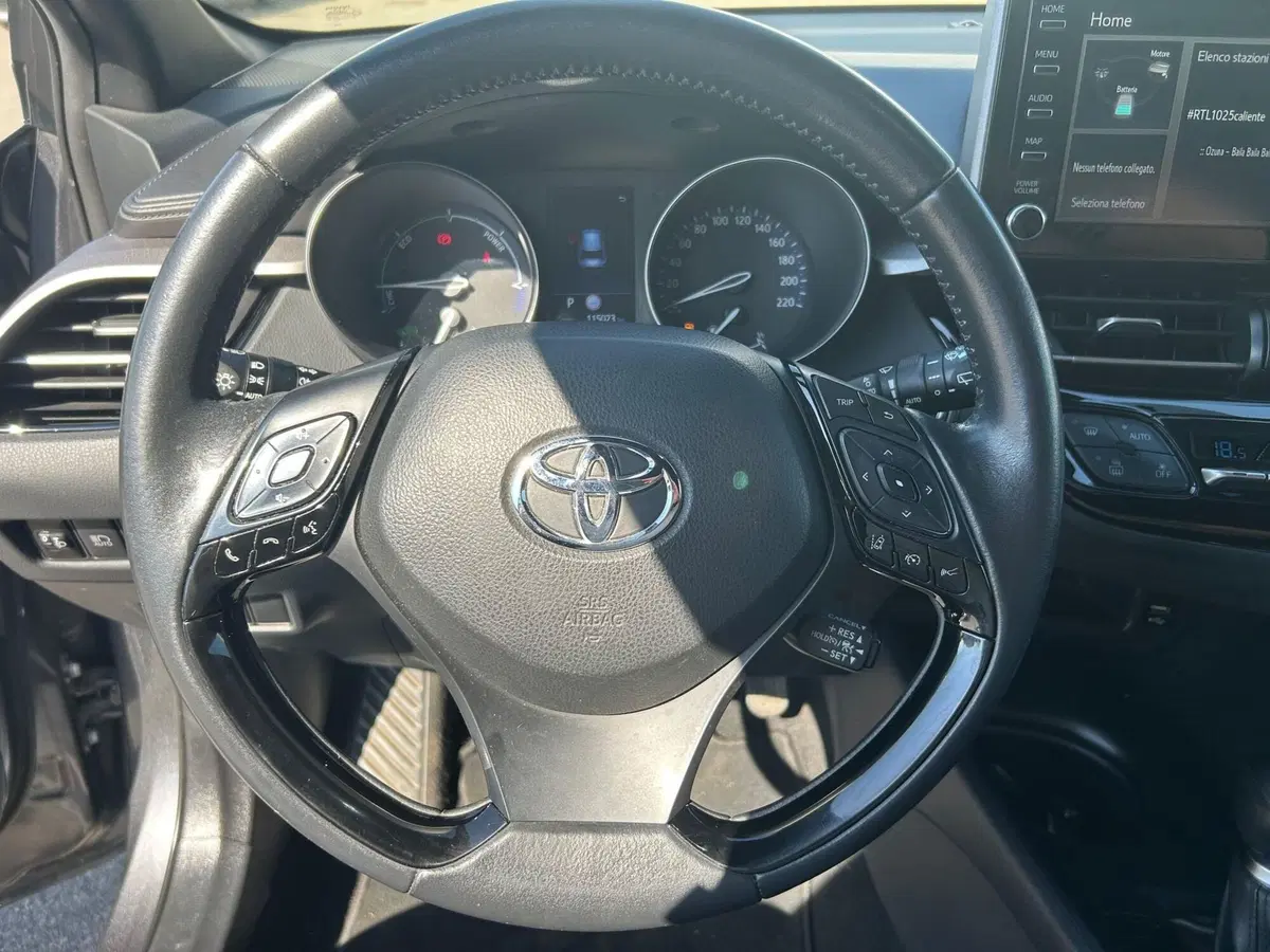 Toyota Toyota C-HR usata a Piacenza (13)