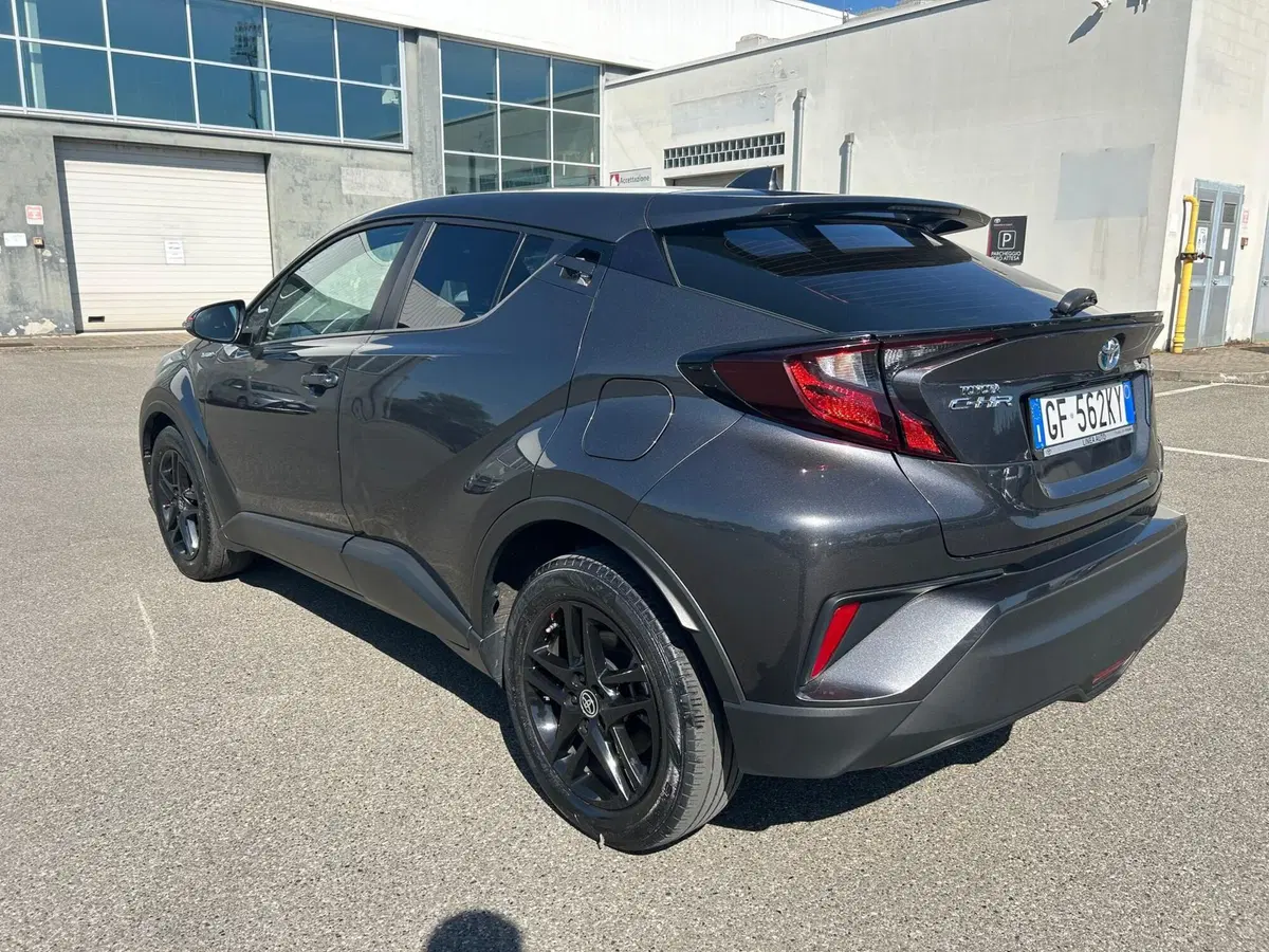 Toyota Toyota C-HR usata a Piacenza (4)