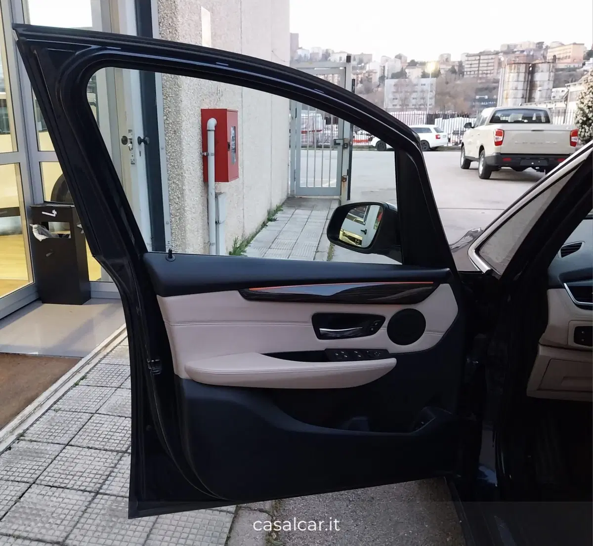 BMW Serie 2 Active Tourer usata a Salerno (10)