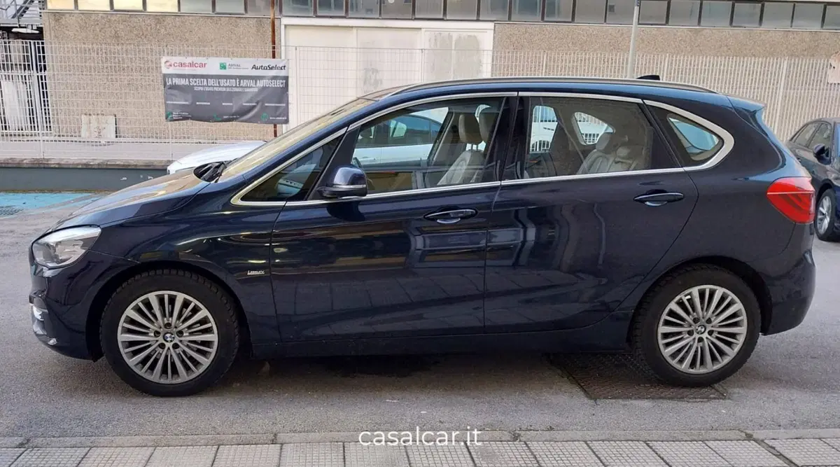 BMW Serie 2 Active Tourer usata a Salerno (4)